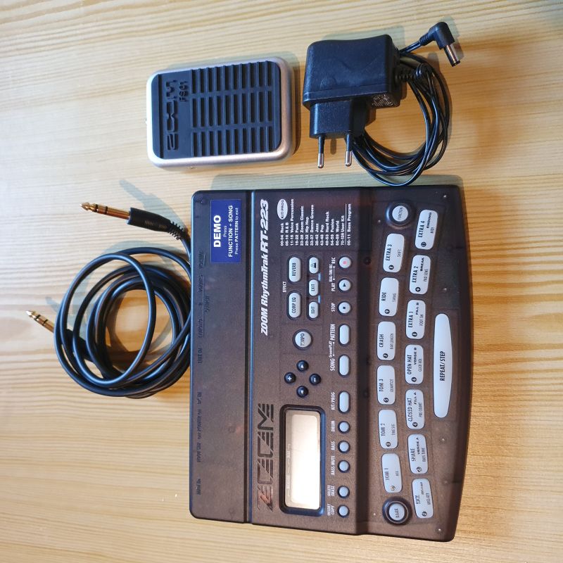 ZOOM RhythmTrak RT-223 - Preis €40,- (nur gegen Abholung)